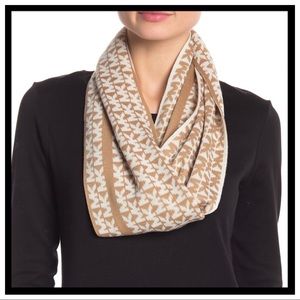 NWT Michael Michael Kors Infinity Scarf